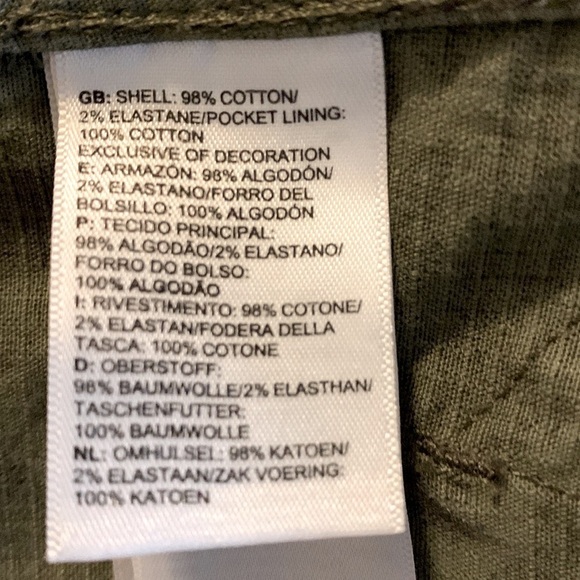 THE North Face Hiking Shorts, Size 2, Army Green. - Picture 5 of 7